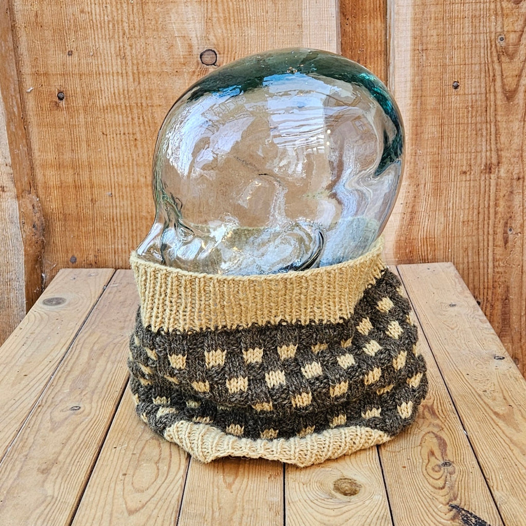 Flakki cowl - Uradale Yarns