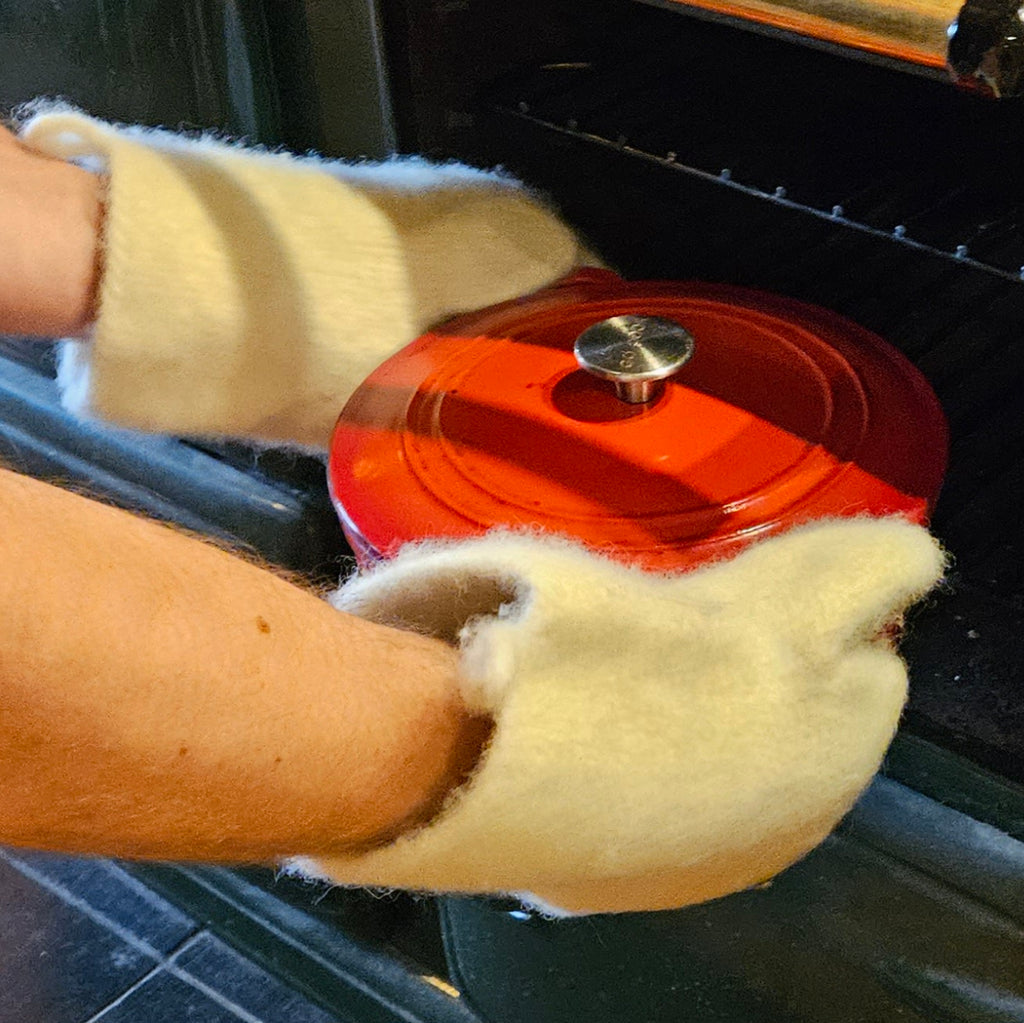 Flukkra Oven Mitts